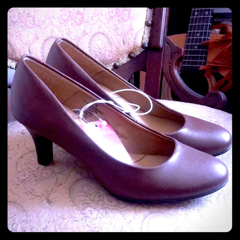 Vintage brown Merona Brand Heels, Never Worn, NWT